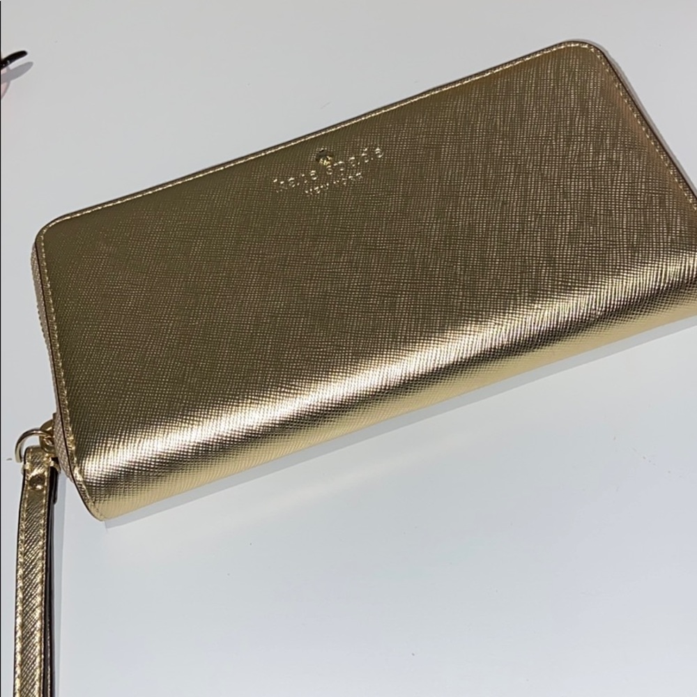 KATE SPADE wallet never used NWOT
